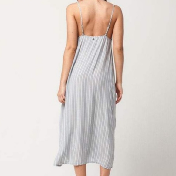 Billabong Button Down Maxi Dress - Picture 2 of 3